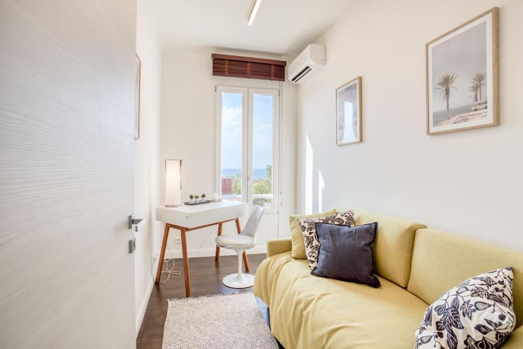 #24 Marie-Claire Suite Sea View/Balcony/Ac/5Min Port Villefranche-sur-Mer Bagian luar foto
