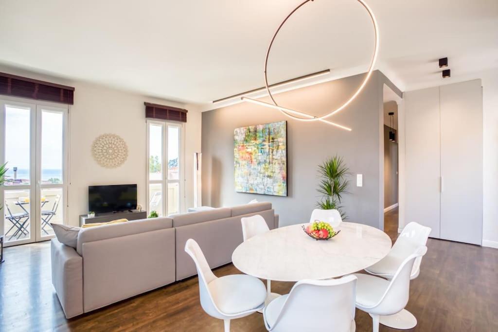 #24 Marie-Claire Suite Sea View/Balcony/Ac/5Min Port Villefranche-sur-Mer Bagian luar foto